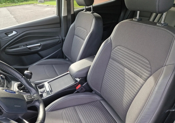 Ford Kuga cena 79500 przebieg: 51900, rok produkcji 2018 z Skoczów małe 172